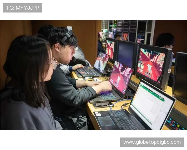在首页ag亚太娱乐官网找到丰富的赛事信息和实时比赛直播,享受激烈的电竞盛宴